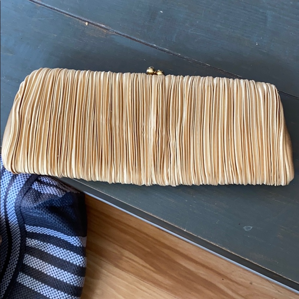 Franchi gold clutch